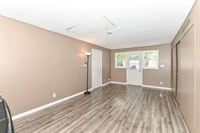 Charming 2BR, 1BA ranch in the heart of Muskego!Comfortable - photo 22