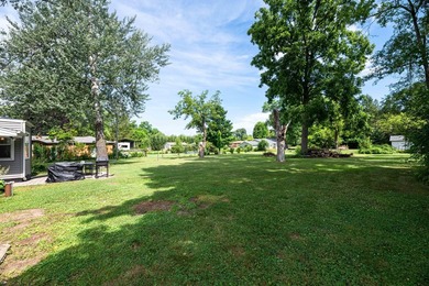 Charming 2BR, 1BA ranch in the heart of Muskego!Comfortable - photo 24