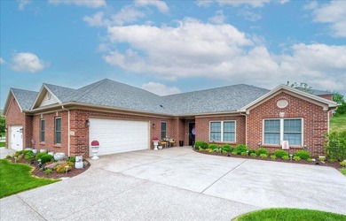 Welcome to easy, low-maintenance living at 2047 Berry Hill - photo 3