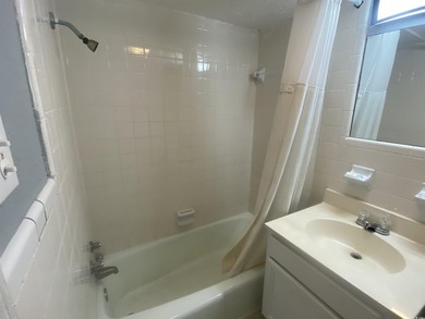 Beautiful condo on located on the top floor of the Wave Rider - photo 7