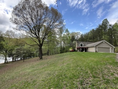 444 Chapman Village - Lake Home For Sale in Lafollette, Tennessee