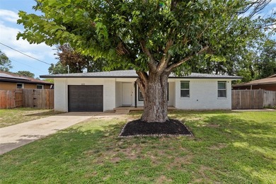 Benbrook Lake Home For Sale in Benbrook Texas