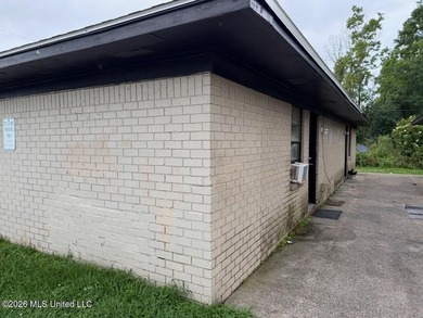 Rare investment opportunity directly across from the north - photo 12