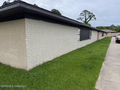Rare investment opportunity directly across from the north - photo 13