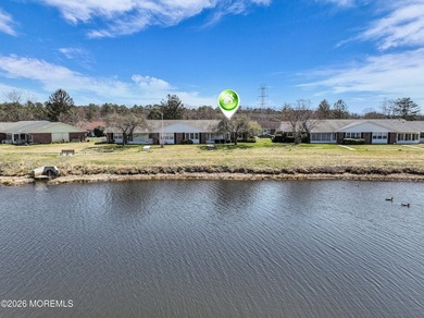 Welcome to this lakefront Regency model in the gated 55+ - photo 3