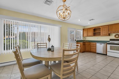 Welcome to this lakefront Regency model in the gated 55+ - photo 8
