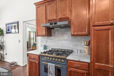 Discover the lake lifestyle at this stunning water-access home - photo 19