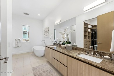 Apex 1901 is a 4-bedroom, 5-bathroom townhome offering 3,191 - photo 23