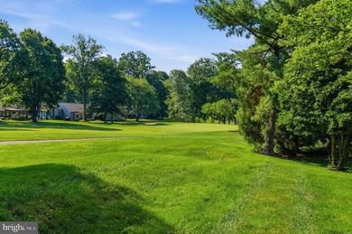 *** Open House Cancelled***Welcome to 101 Ashton Way, a rare - photo 31