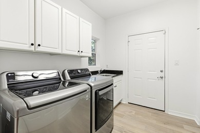 Experience refined coastal living in Sandestin's exclusive Burnt - photo 32