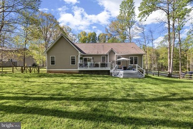 Discover the lake lifestyle at this stunning water-access home - photo 35
