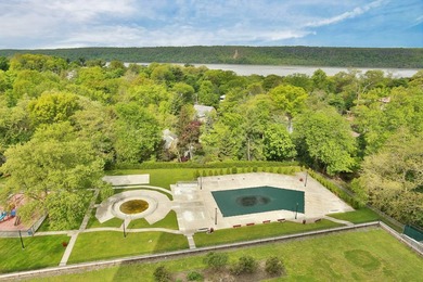 Exclusive New to Market Luxury 1-Bd. Co-op with Spectacular - photo 2