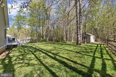 Discover the lake lifestyle at this stunning water-access home - photo 42