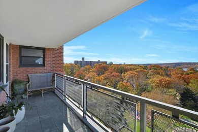 Exclusive New to Market Luxury 1-Bd. Co-op with Spectacular - photo 4