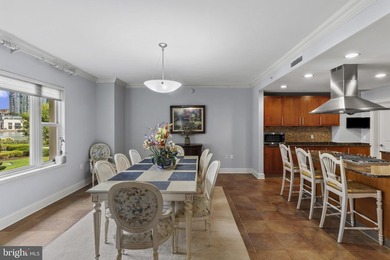 This gorgeous 2-bedroom and den, 2 full and one-half bath - photo 4