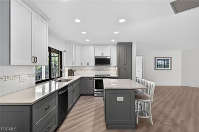 In the desirable Beachview community, this exceptional Sanibel - photo 4