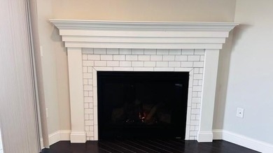 Welcome home to Waterside Condominiums! Conveniently located and - photo 5