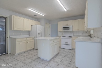 Welcome home to this charming 3-bedroom, 2-bath residence - photo 11