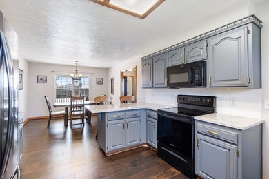 Beautifully updated lake area home in picturesque Holiday Island - photo 13