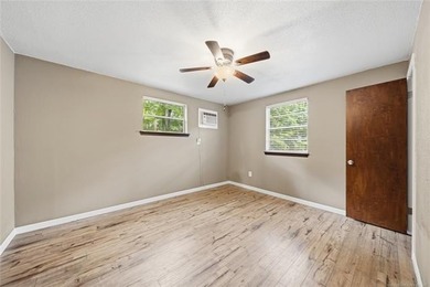 Everything you need for the perfect lake retreat-waterfront - photo 14
