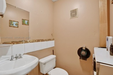 Prime opportunity in the Coral Gables Warehouse District just - photo 17