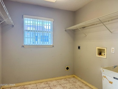 Welcome home to this charming 3-bedroom, 2-bath residence - photo 23