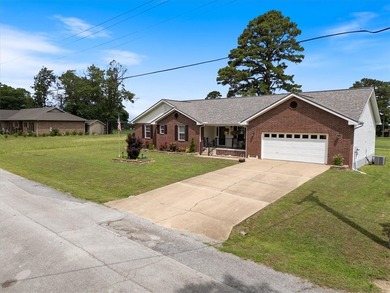 Beautifully updated lake area home in picturesque Holiday Island - photo 31
