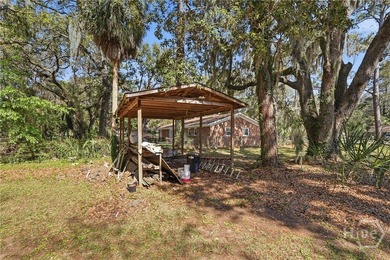 Fully renovated 3-bedroom, 2-bath ranch home on a desirable - photo 33