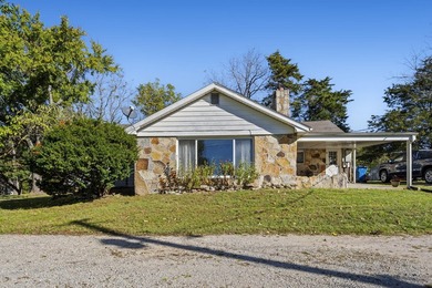 Beautiful 39.7 (+/-) acre property just outside Branson city - photo 4