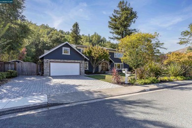 (pending lake) Home For Sale in Moraga California