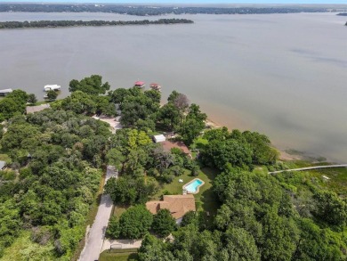 Peaceful Lakefront Retreat on Lake Worth. Welcome to this - Lake Home For Sale in Fort Worth, Texas
