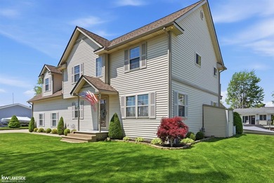 It's not every day that a home like this comes on the market - photo 3