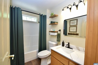 Discover the perfect blend of privacy, sunshine, and country - photo 16