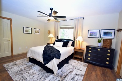 Discover the perfect blend of privacy, sunshine, and country - photo 17