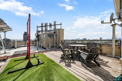 WELCOME TO UNIT 504 AT 714 SENECA AVENUE Pristine top-floor - photo 20