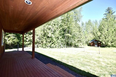 Discover the perfect blend of privacy, sunshine, and country - photo 23