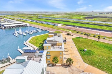 Wowza!! Fly in and enjoy your waterfront 4 story pristine, 3/3.5