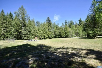 Discover the perfect blend of privacy, sunshine, and country - photo 36