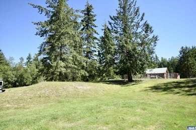 Discover the perfect blend of privacy, sunshine, and country - photo 37