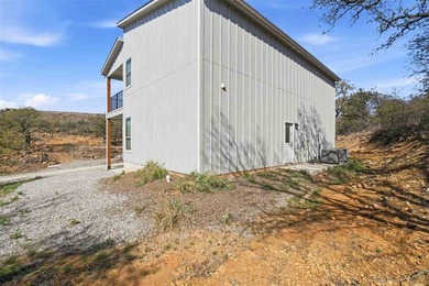 Spacious Modern Retreat in Charming Medicine Park - Proven - photo 38