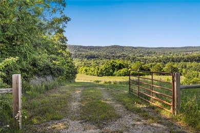 Kings River Acreage For Sale in Eureka Springs Arkansas