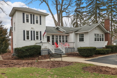 Chain O Lakes - Fox River Home For Sale in McHenry Illinois