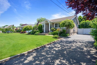 Welcome to this adorable, beautifully updated ranch nestled - photo 2