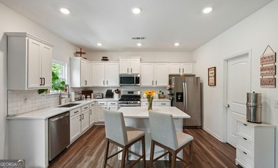 Privacy, peaceful wooded views, and modern construction come - photo 10