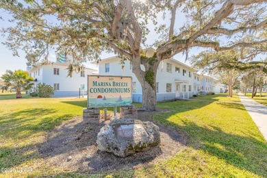 (private lake, pond, creek) Condo For Sale in Daytona Beach Florida