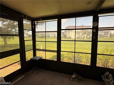 Welcome to this 2 bedroom, 2 bath attached villa perfectly - photo 11