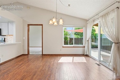Welcome home to this charming 4 beds, 2 bath ranch home located - photo 11
