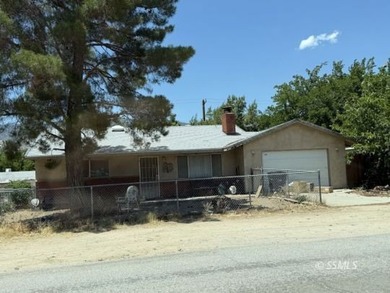 Investor opportunity in the heart of Lake Isabella! Situated on - photo 1