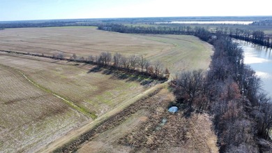 This farm, totaling 606.5 acres, is comprised of four tracts - photo 14