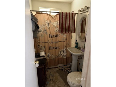 Investor opportunity in the heart of Lake Isabella! Situated on - photo 4